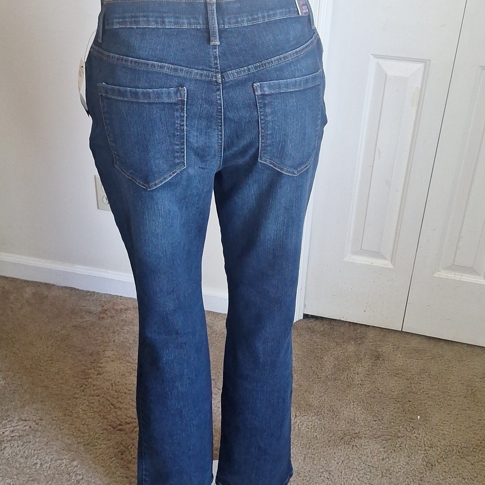 Gloria Vnderbilt Amanda Bootcut Jeans, Size 12 - Picture 5 of 10
